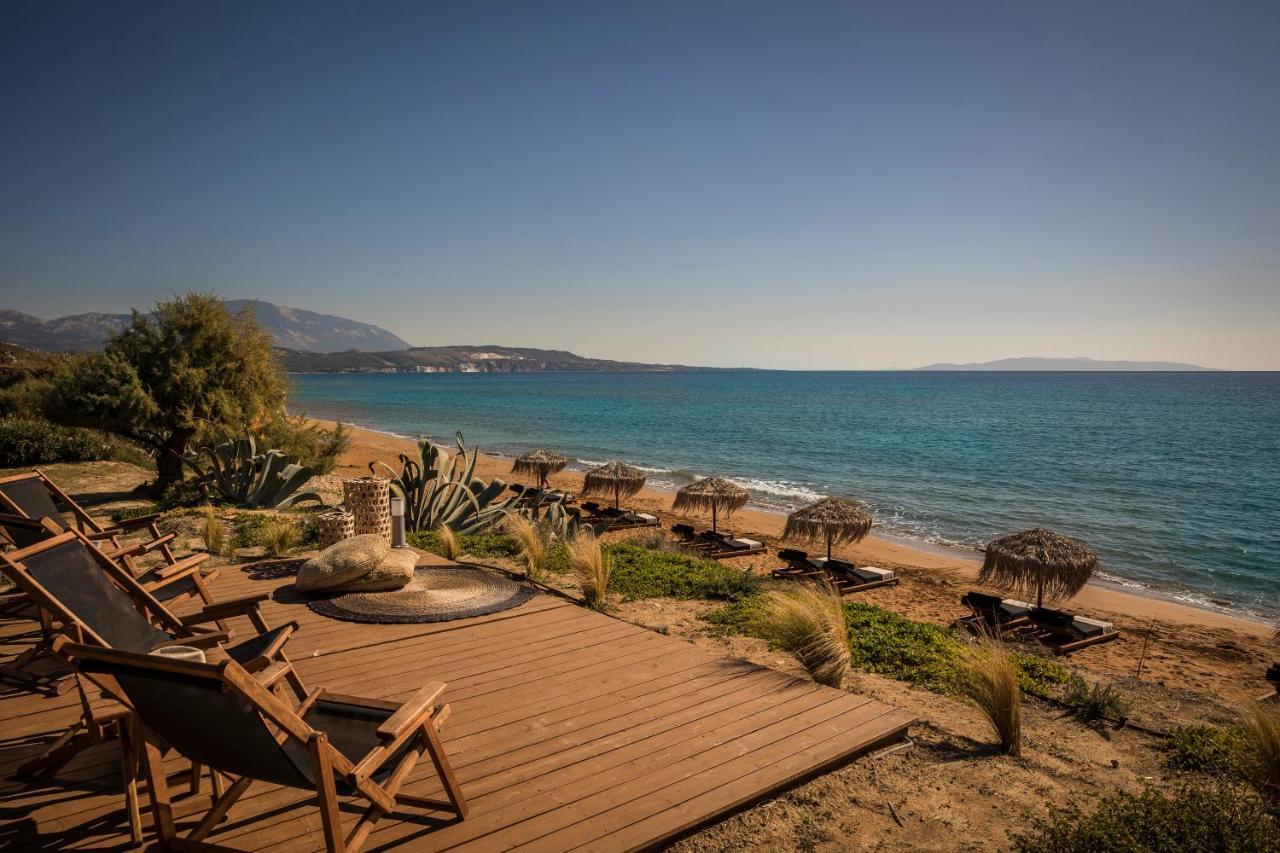 Thalassa Suite-Grand Blue Beach Residence Lixouri Exterior photo